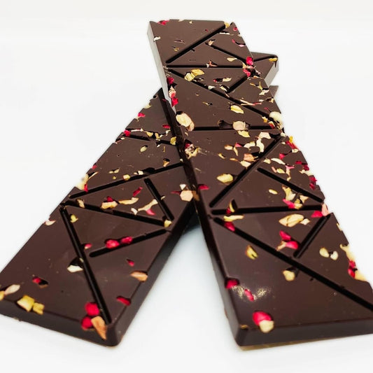 Nordic Chocolatiers - Mørk chokolade m. hindbær og rabarber