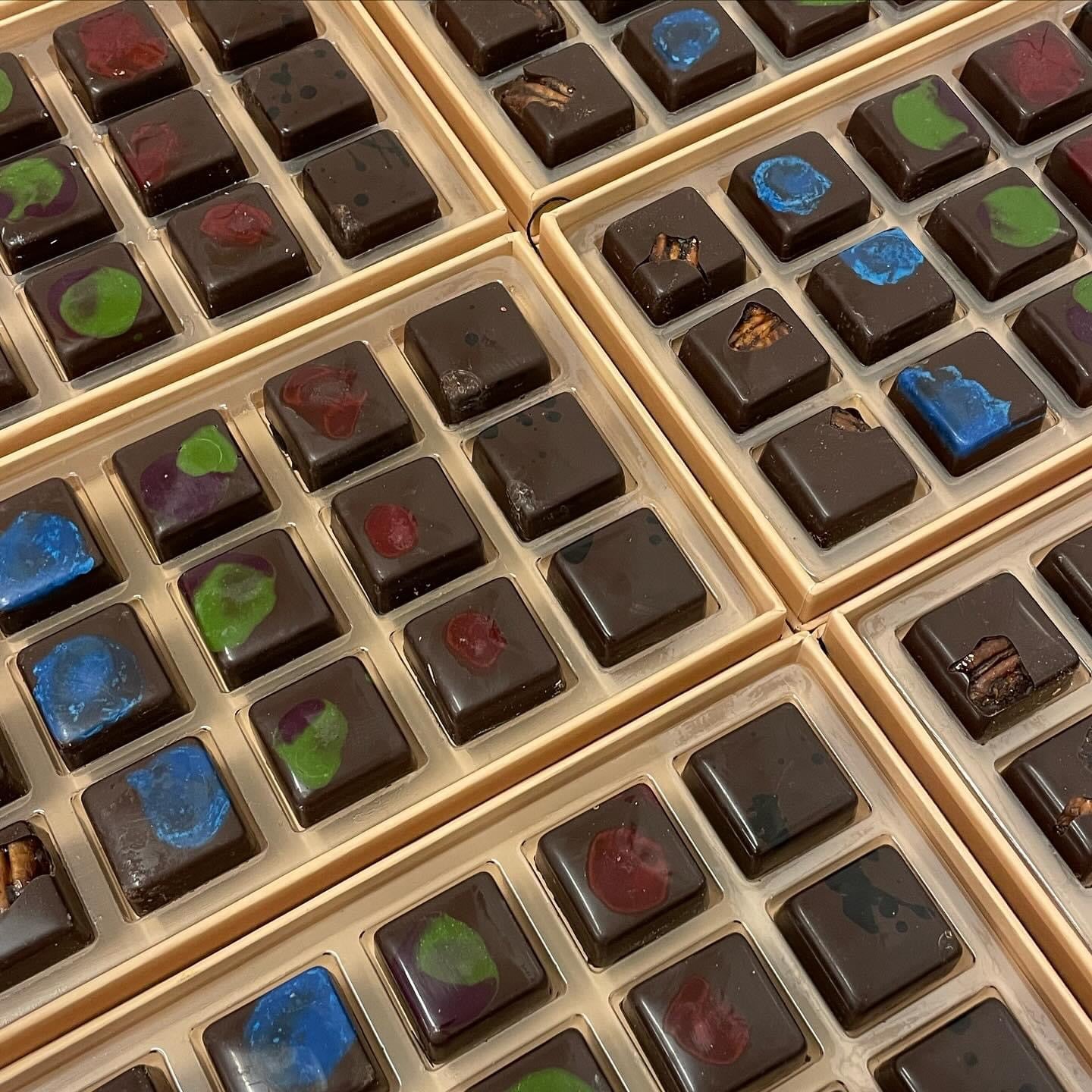 Nordic Chocolatiers - Favourite Mix, 15 stk. Fyldt Chokolade